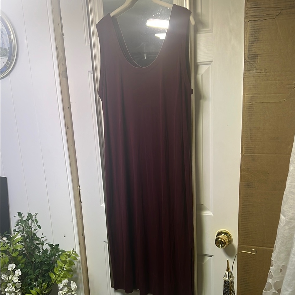 Soma Red Sheath Chemise with Scoop Neck and Sleeveless Design